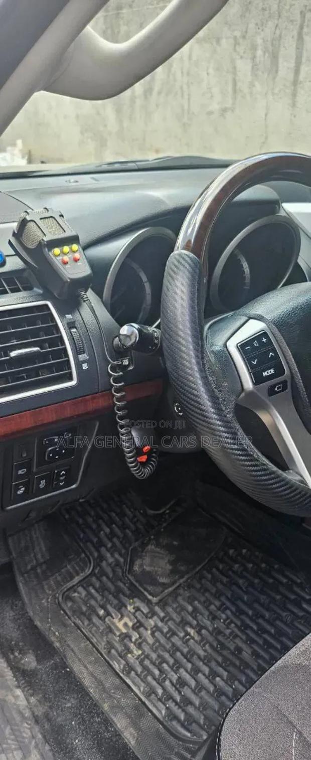 Toyota Land Cruiser Prado 2015 Brown