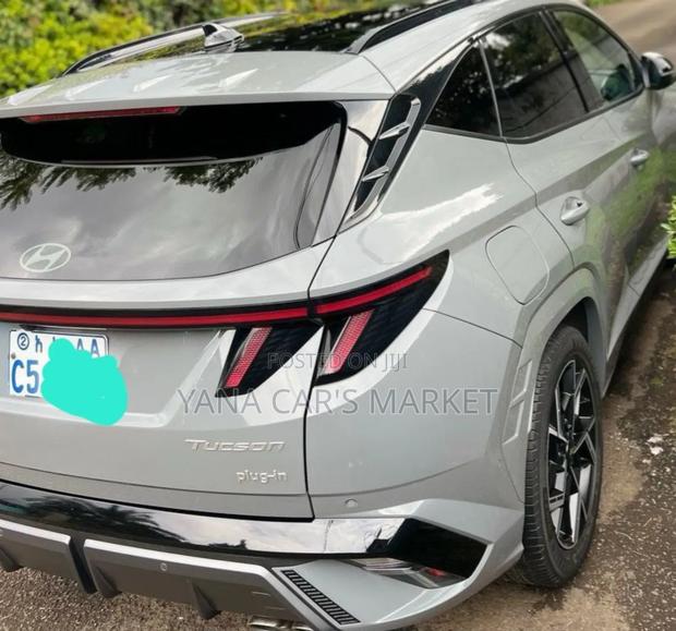 Hyundai Tucson Plug-In Hybrid 2024 Gray