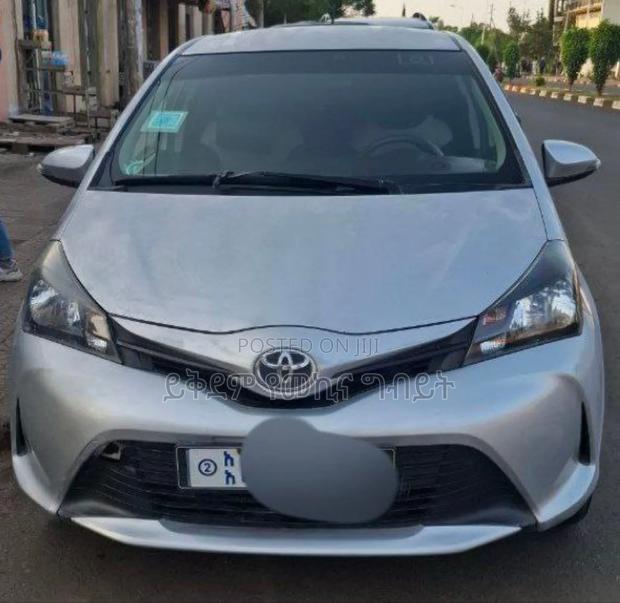 Toyota Yaris 2014 Silver