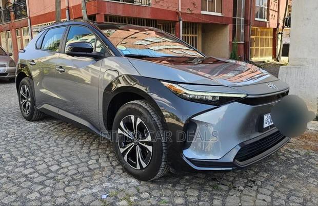 Toyota bZ4X 2023 Gray