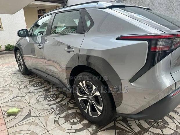 Toyota bZ4X 2023 Gray