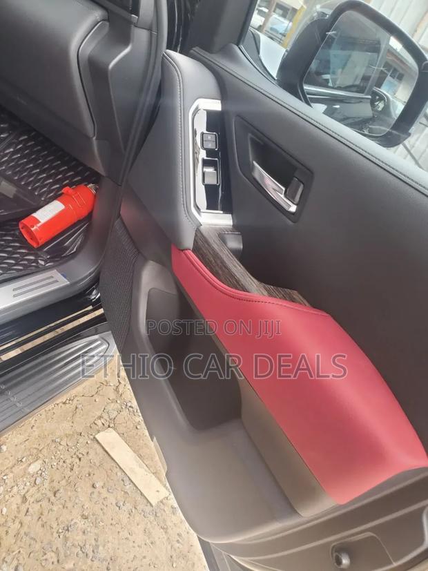 New Toyota Land Cruiser 2024 Black