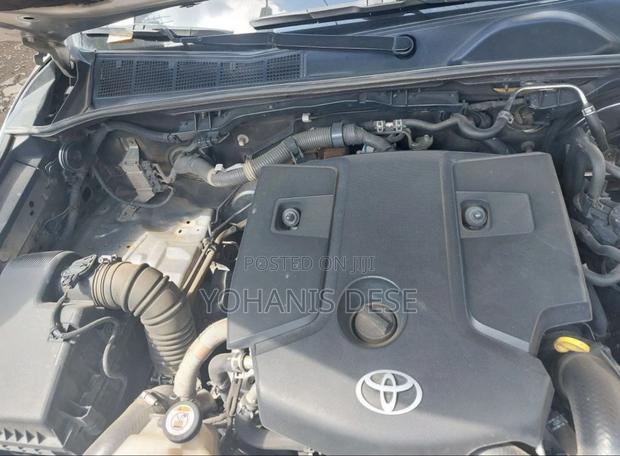 Toyota Hilux 2018 Silver