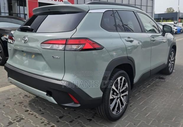 New Toyota Corolla Cross 2024 Blue