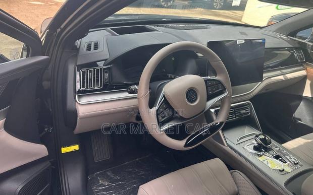 BYD Tang EV 2024 Yellow