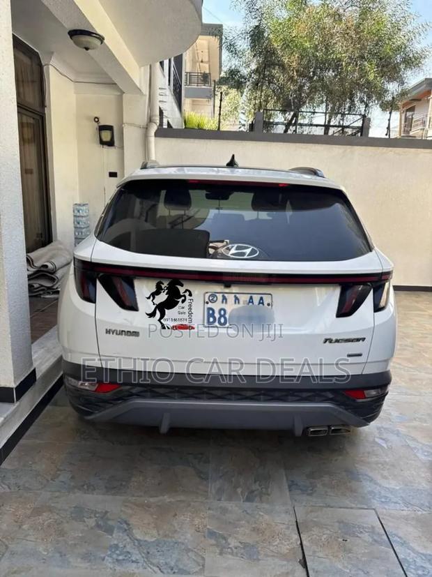 Hyundai Tucson 2021 White