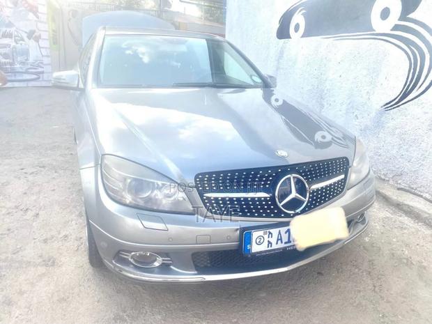 Mercedes-Benz C-Class 2009 Silver