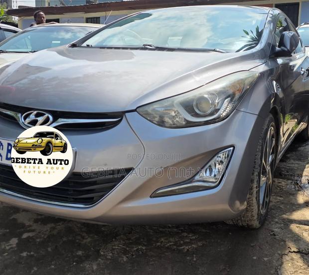 Hyundai Avante 2015 Silver