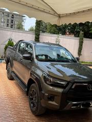 Toyota Hilux 2021 Gray for sale
