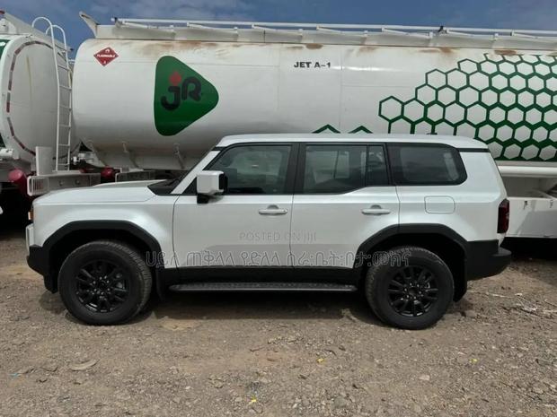 New Toyota Land Cruiser Prado 2.4 Hybrid 2024 Ivory