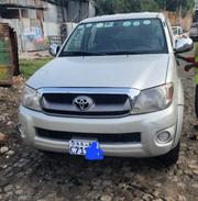 Toyota Hilux 2009 Gray for sale