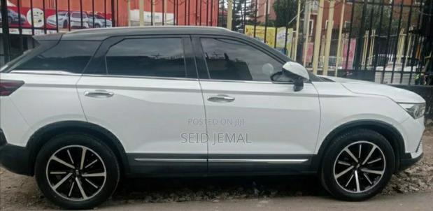 Bestune T77 1.2 FWD 2021 Off white