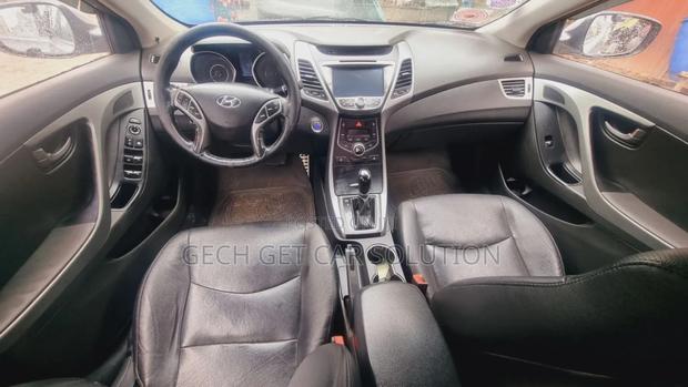 Hyundai Avante 2014 Gray