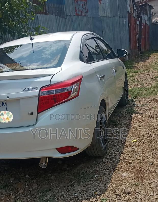 Toyota Yaris 2016 White