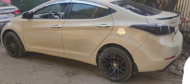 Hyundai Elantra 2015 White