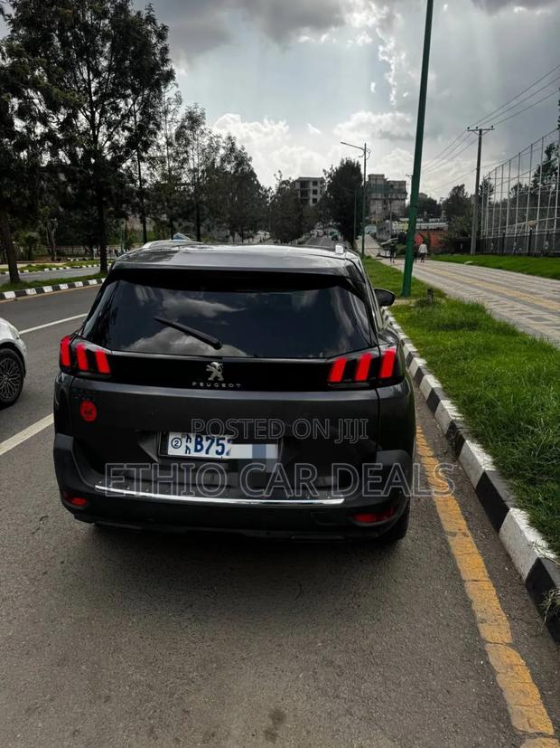 Peugeot 5008 2020 Matt Black