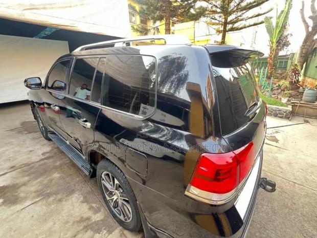 Toyota Land Cruiser 2020 Beige