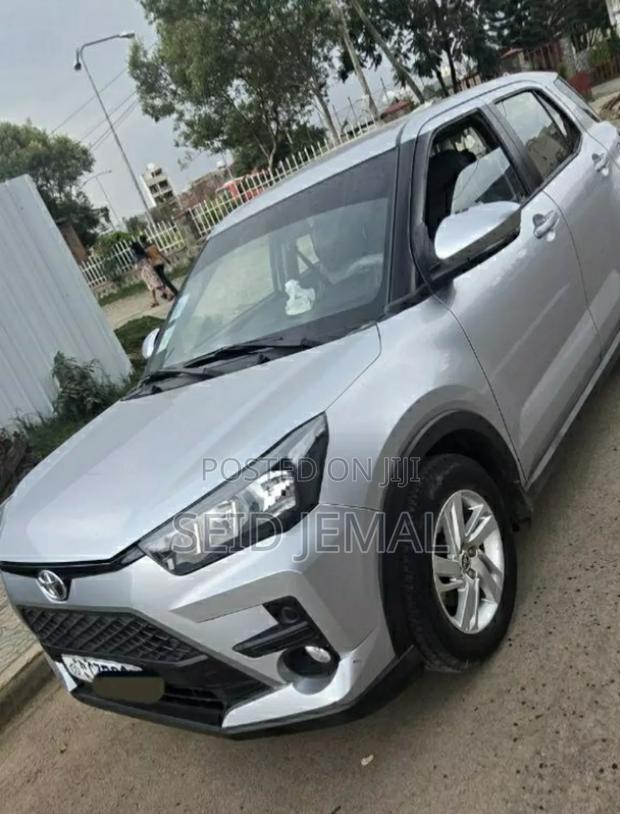 Toyota Raize 2022 Silver