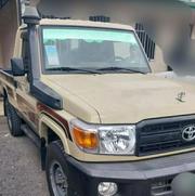 Toyota Hilux 2016 Silver for sale