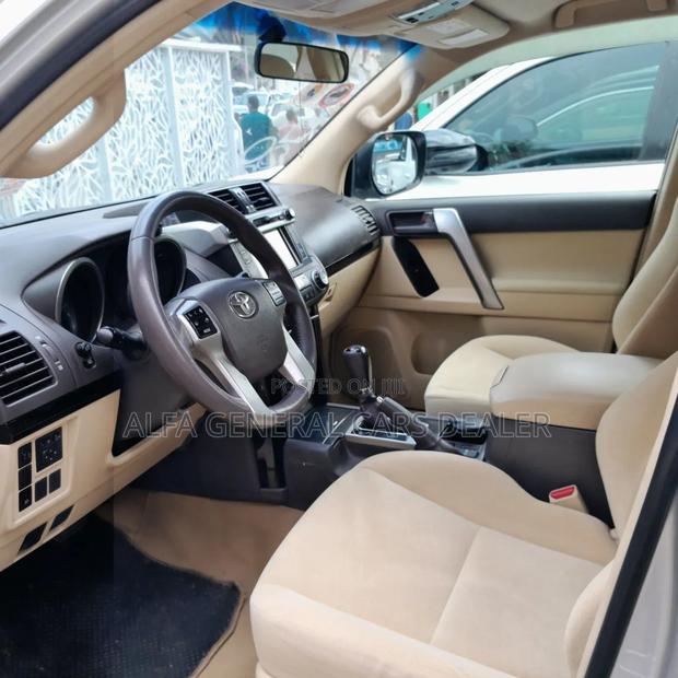 Toyota Land Cruiser Prado 2015 Silver
