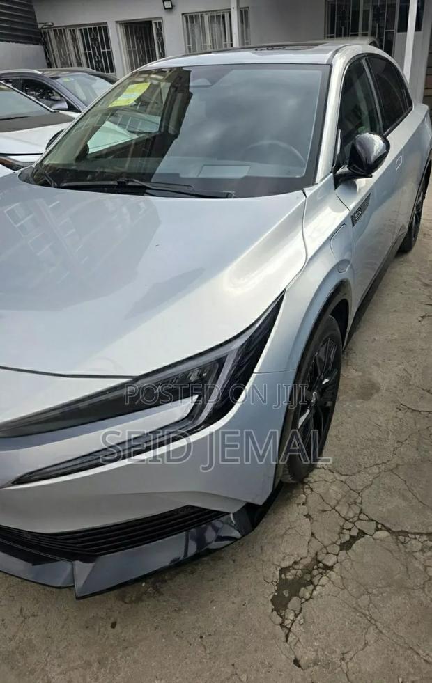 New Honda e:NS1 2025 Silver