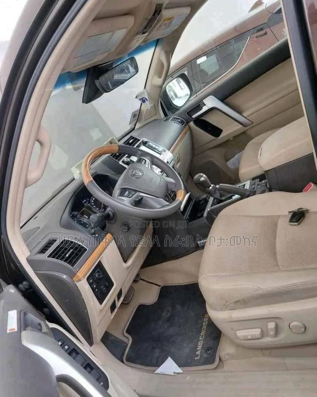 Toyota Land Cruiser Prado 2021 Burgundy