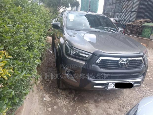 Toyota Hilux Revo Smart Cab Deisel 2.4 AWD 2022 Gray