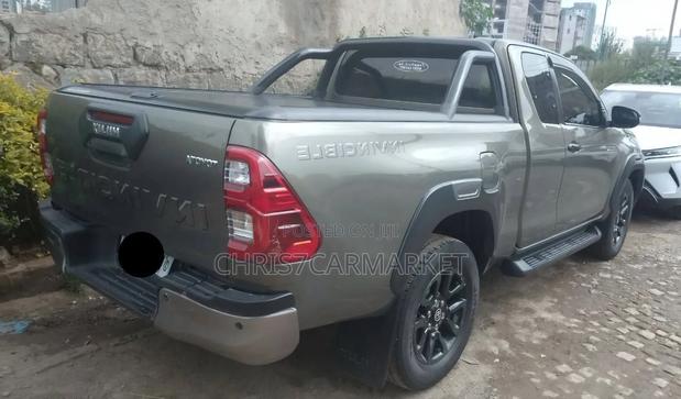 Toyota Hilux Revo Smart Cab Deisel 2.4 AWD 2022 Gray