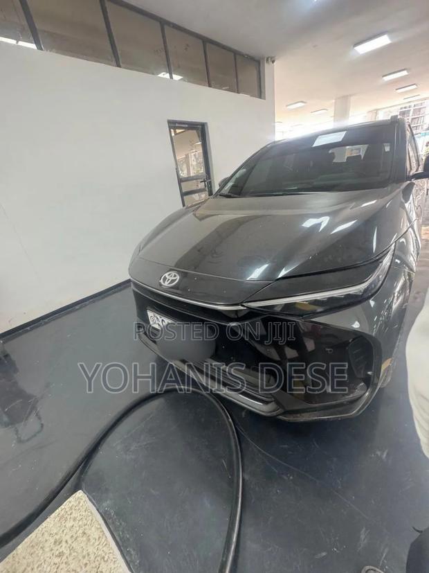 Toyota bZ4X 2024 Black
