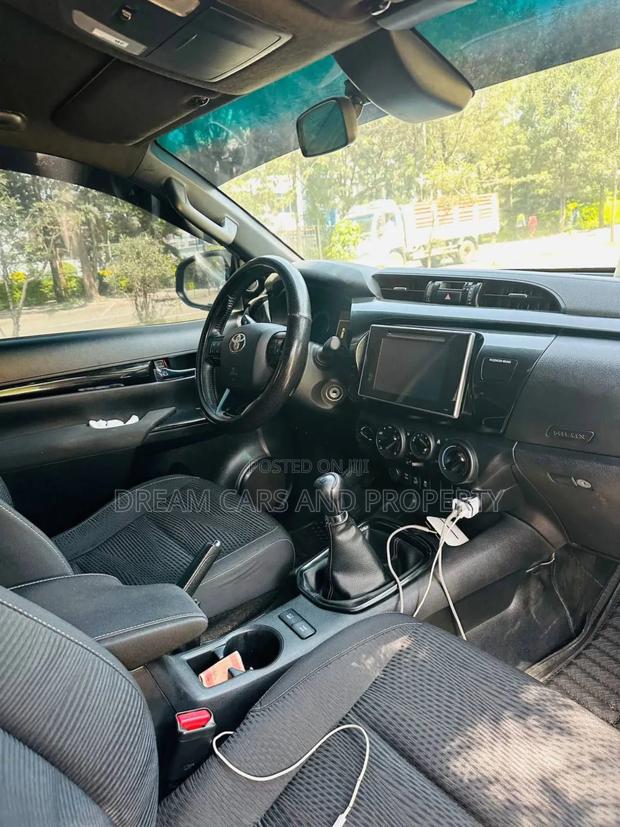 Toyota Hilux 2.4 Diesel 2020 Gray