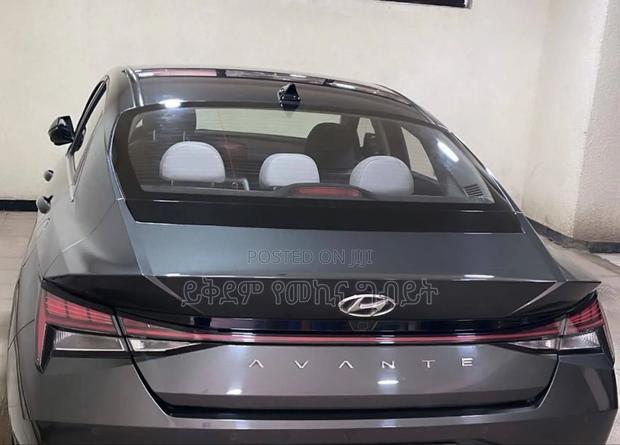 Hyundai Avante 2021 Gray