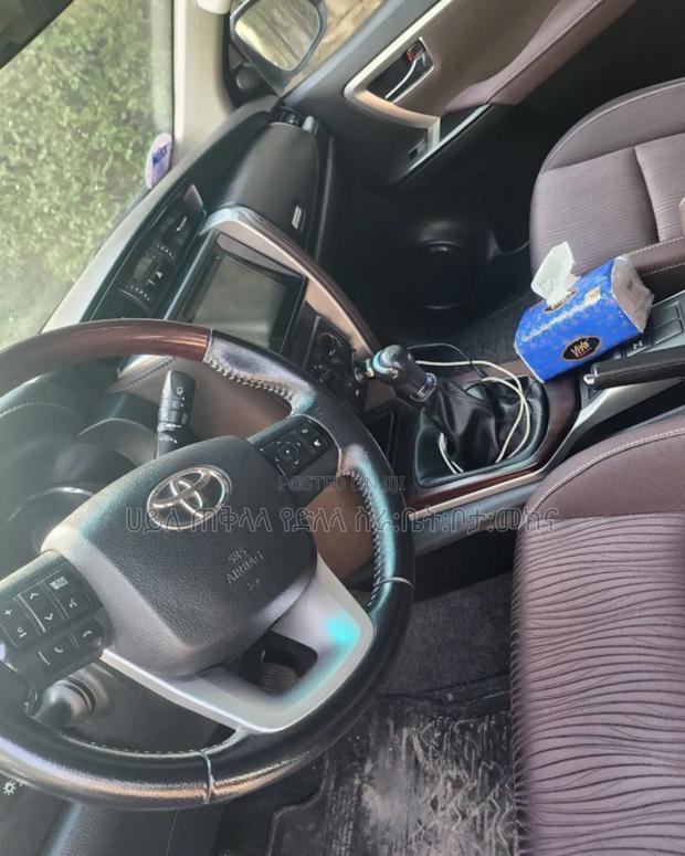 Toyota Fortuner 2018 Ivory