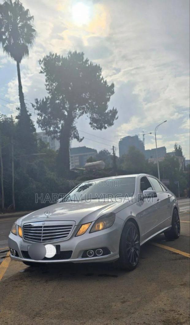 Mercedes-Benz E250 2012 Silver