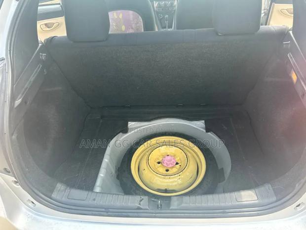 Toyota Yaris 2014 Silver