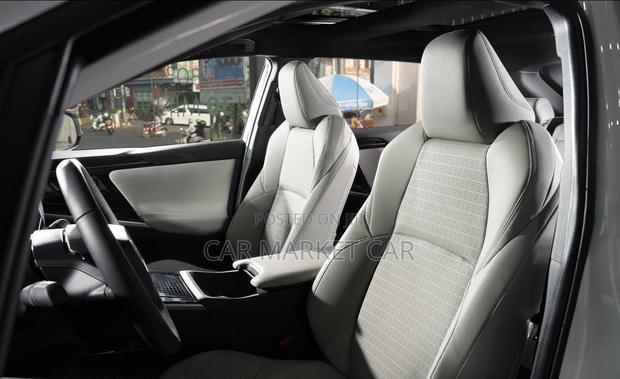 Toyota bZ4X 71.4 kWh FWD 2023 White
