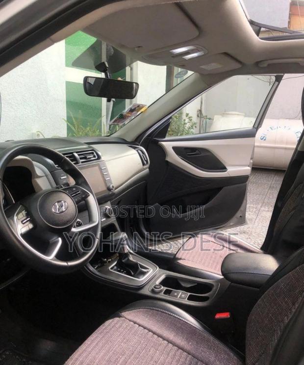 Hyundai Creta 2023 Silver