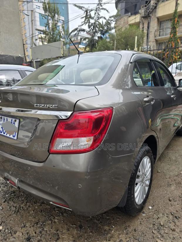 Suzuki Dzire 2023 Gray