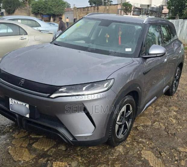 BYD Yuan Up 2025 Gray
