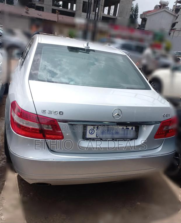 Mercedes-Benz E250 2012 Silver