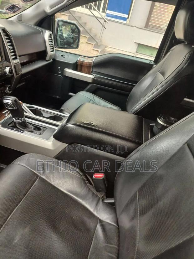 Ford F-150 2016 Black
