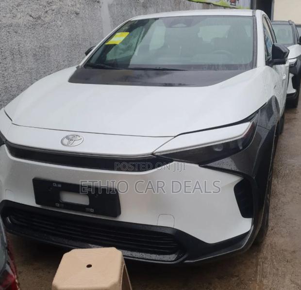New Toyota bZ4X 2023 White