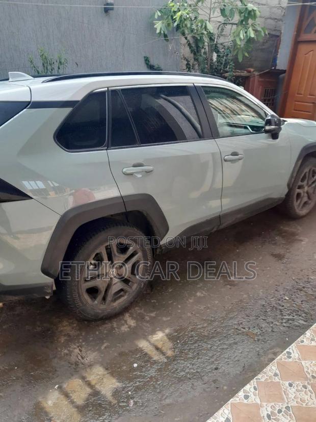 Toyota RAV4 2023