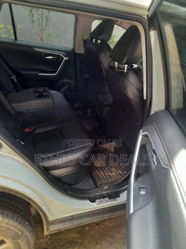Toyota RAV4 2023
