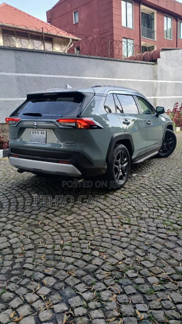 Toyota RAV4 2023