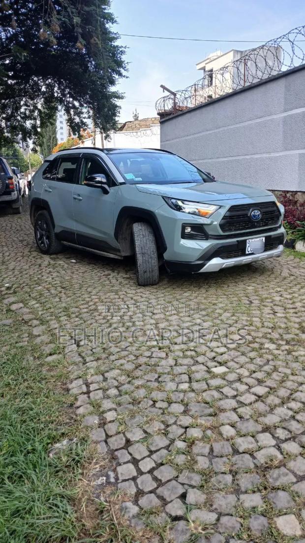 Toyota RAV4 2023