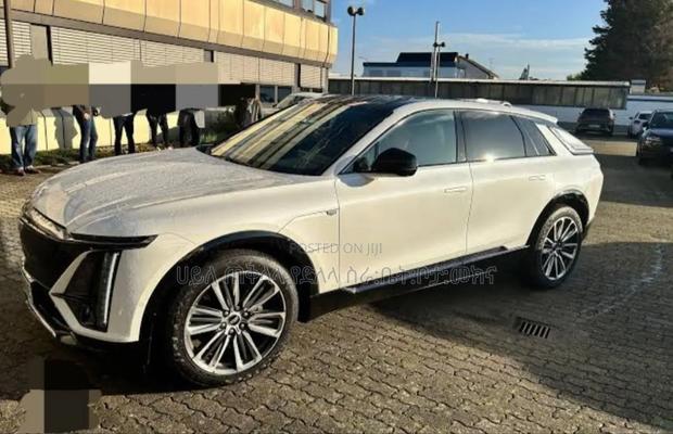 New Cadillac Lyriq 2024 Ivory