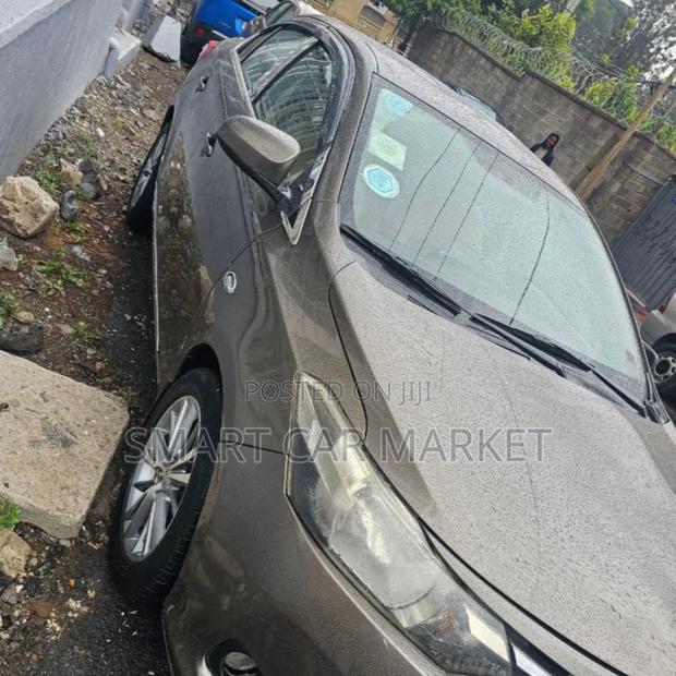 Toyota Yaris 2015 Brown
