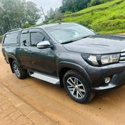 Toyota Hilux 2018 Gray for sale