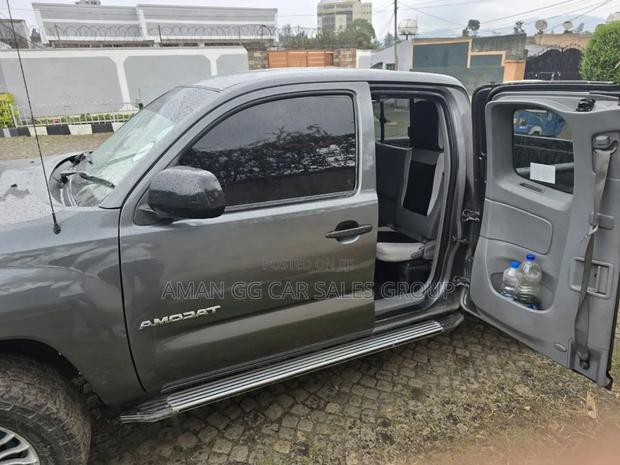 Toyota Tacoma 2014 Gray