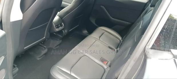 Tesla Model Y 2023 Blue